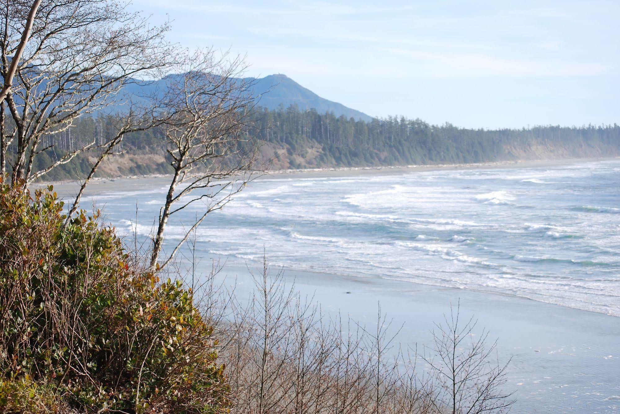 Pacific Drift Inn Ucluelet Esterno foto